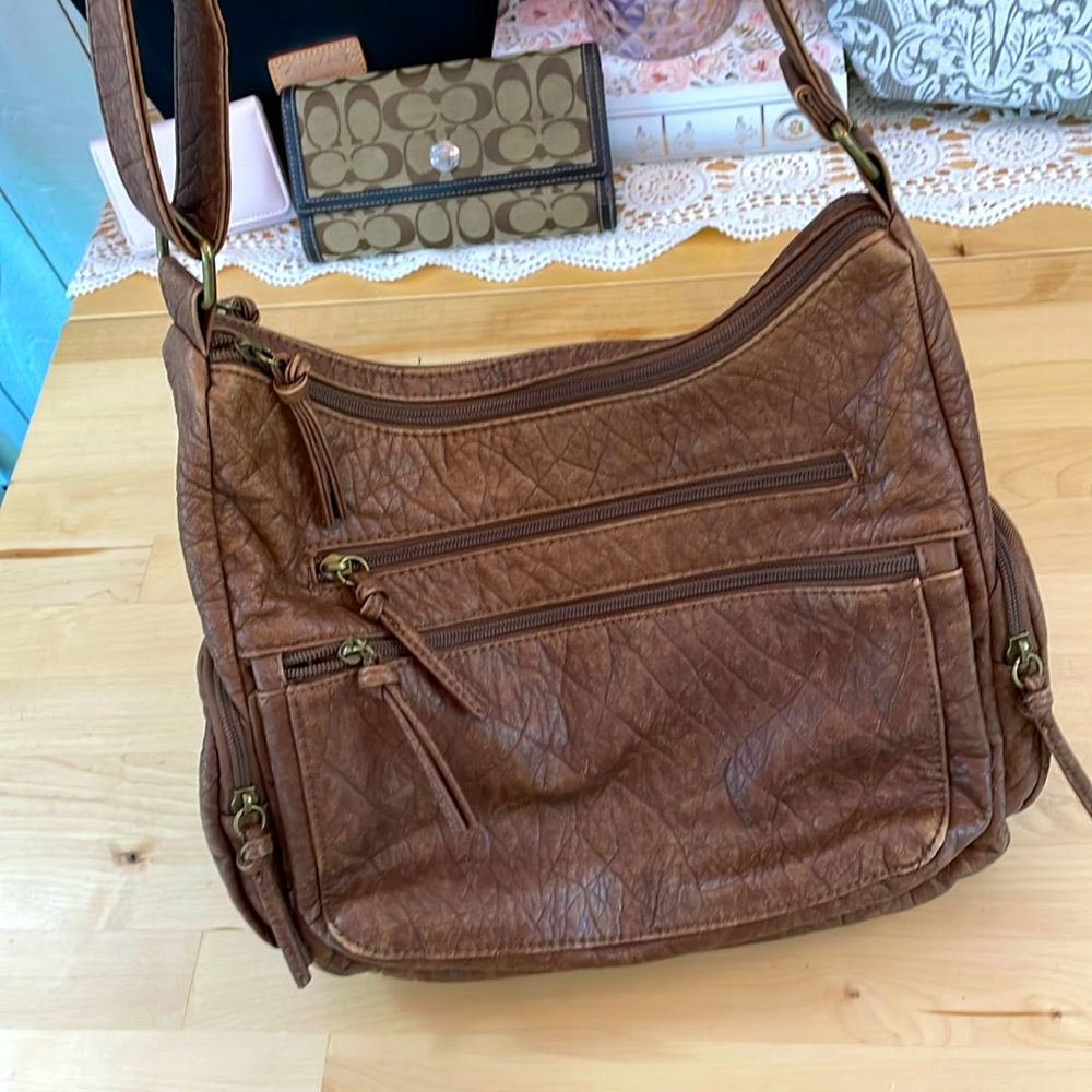 Bueno Pebble Vegan Soft Feel Dark Brown Leather Purse Shoulder Or Cross Body Bag